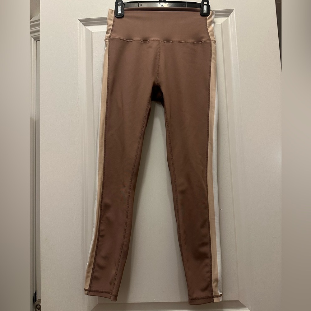Wilo Brown Workout Leggings